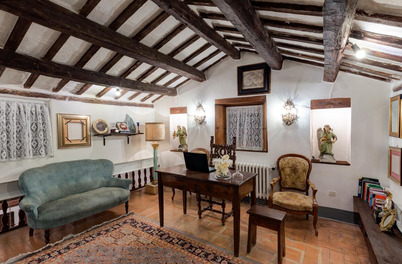 B&B La Residenza Del Poeta Montesicuro 外观 照片