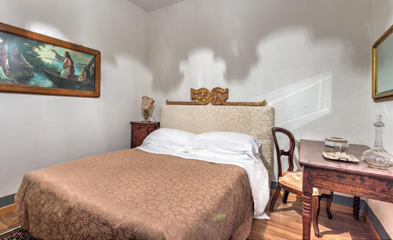 B&B La Residenza Del Poeta Montesicuro 外观 照片
