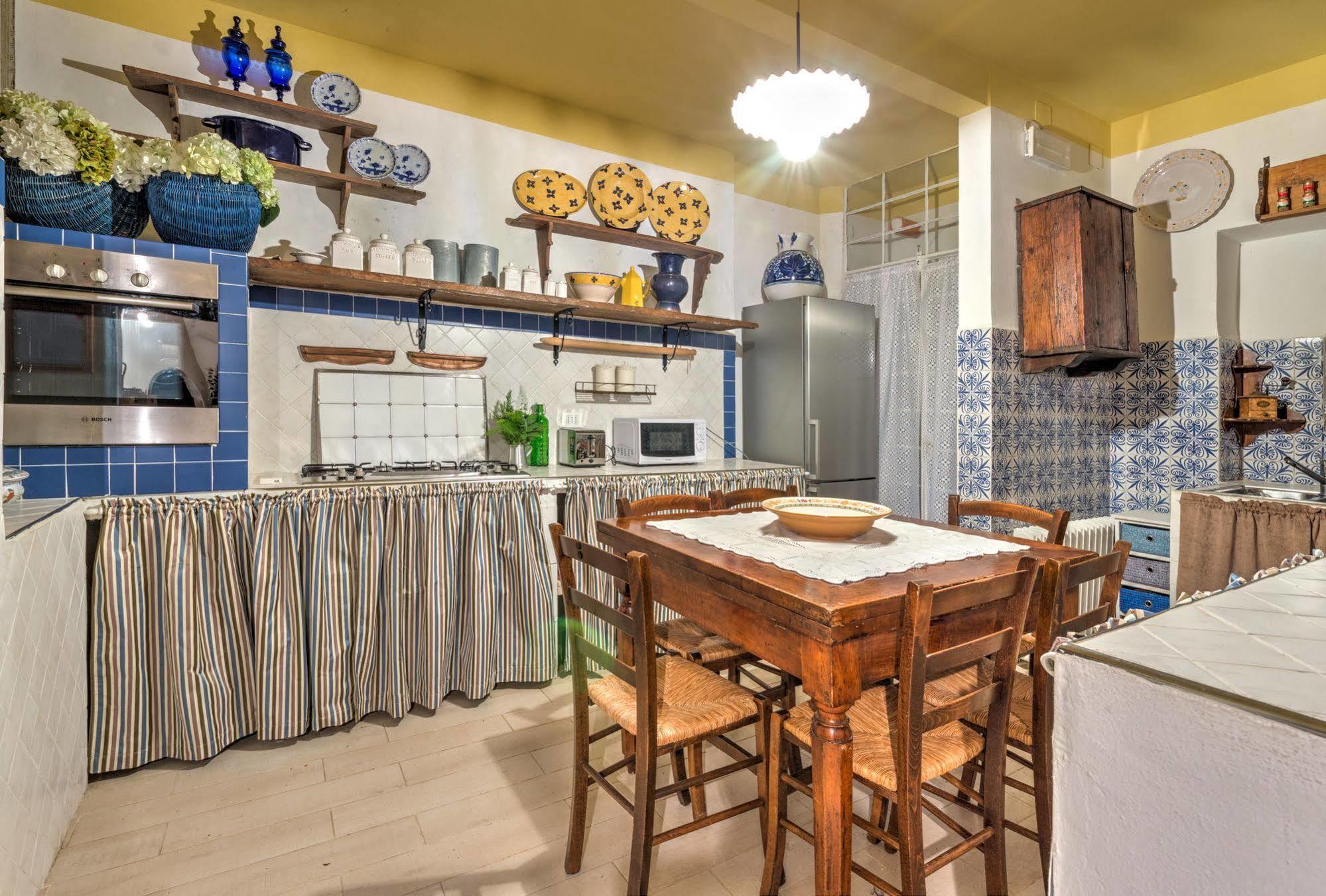 B&B La Residenza Del Poeta Montesicuro 外观 照片