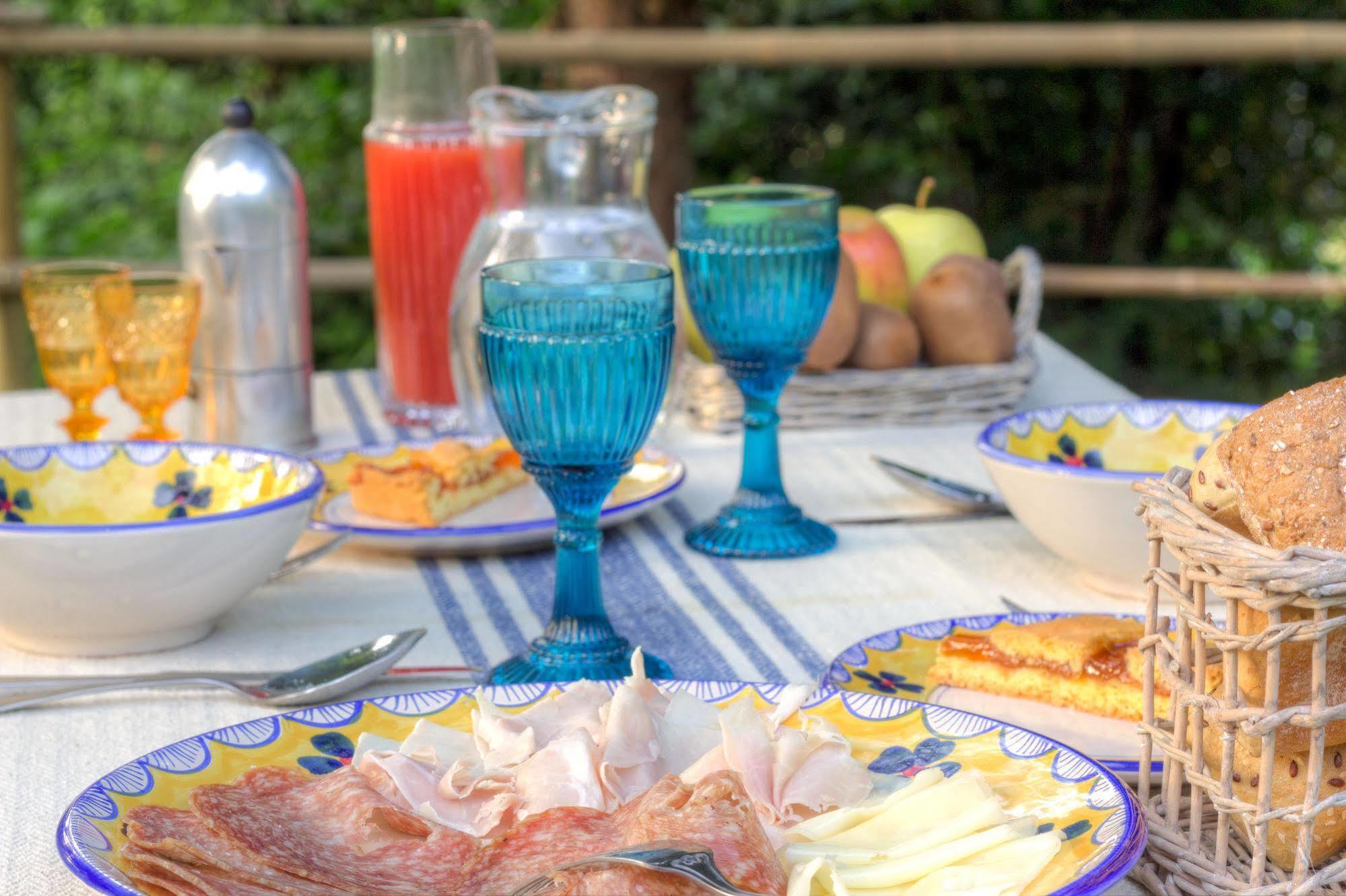 B&B La Residenza Del Poeta Montesicuro 外观 照片