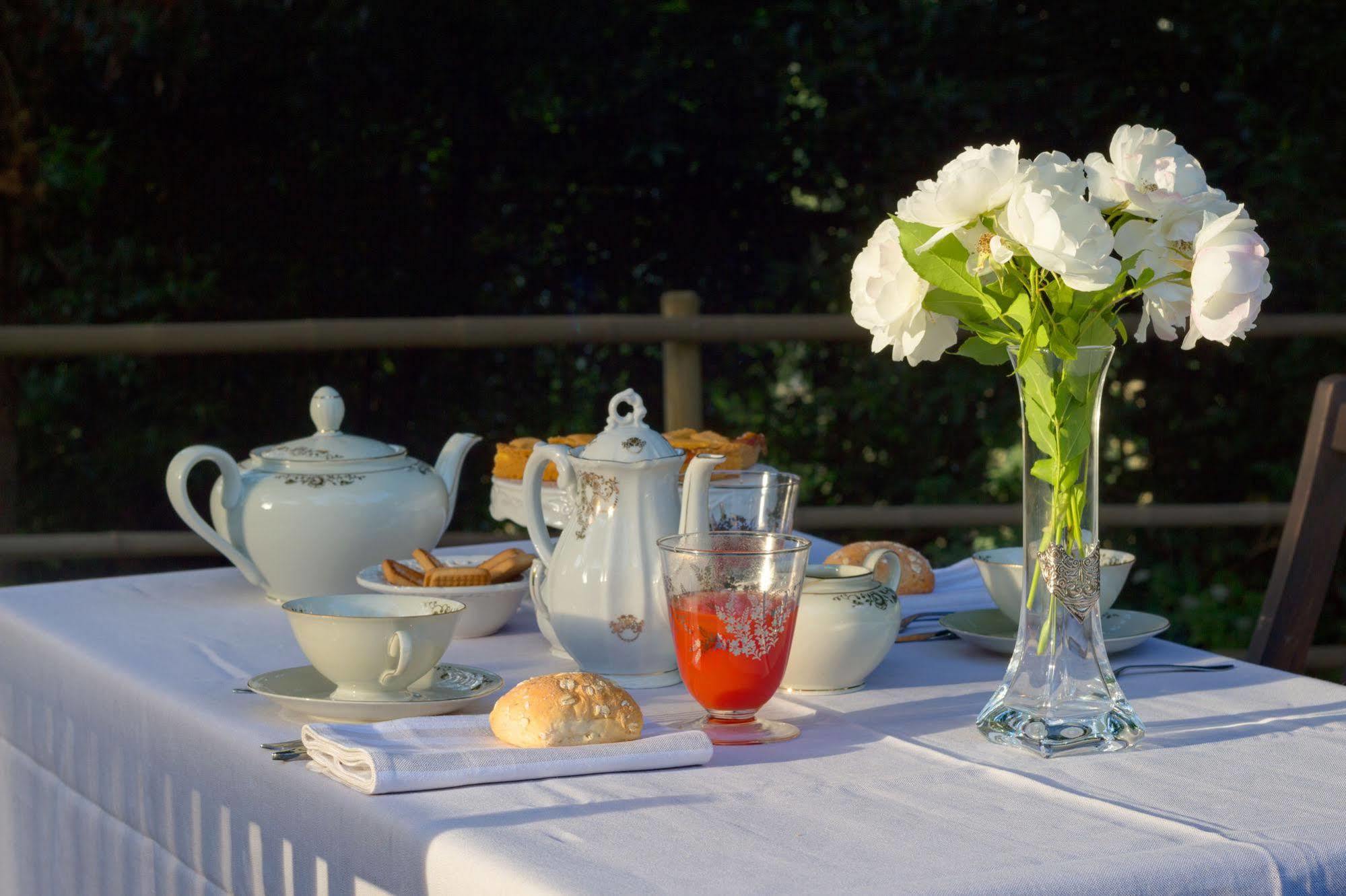 B&B La Residenza Del Poeta Montesicuro 外观 照片